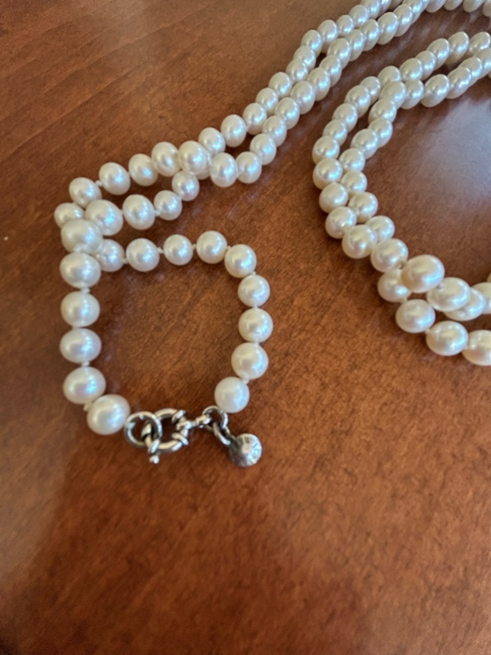 FAUX PEARL STRAND approximately 53 inches. - Picture 2 of 3